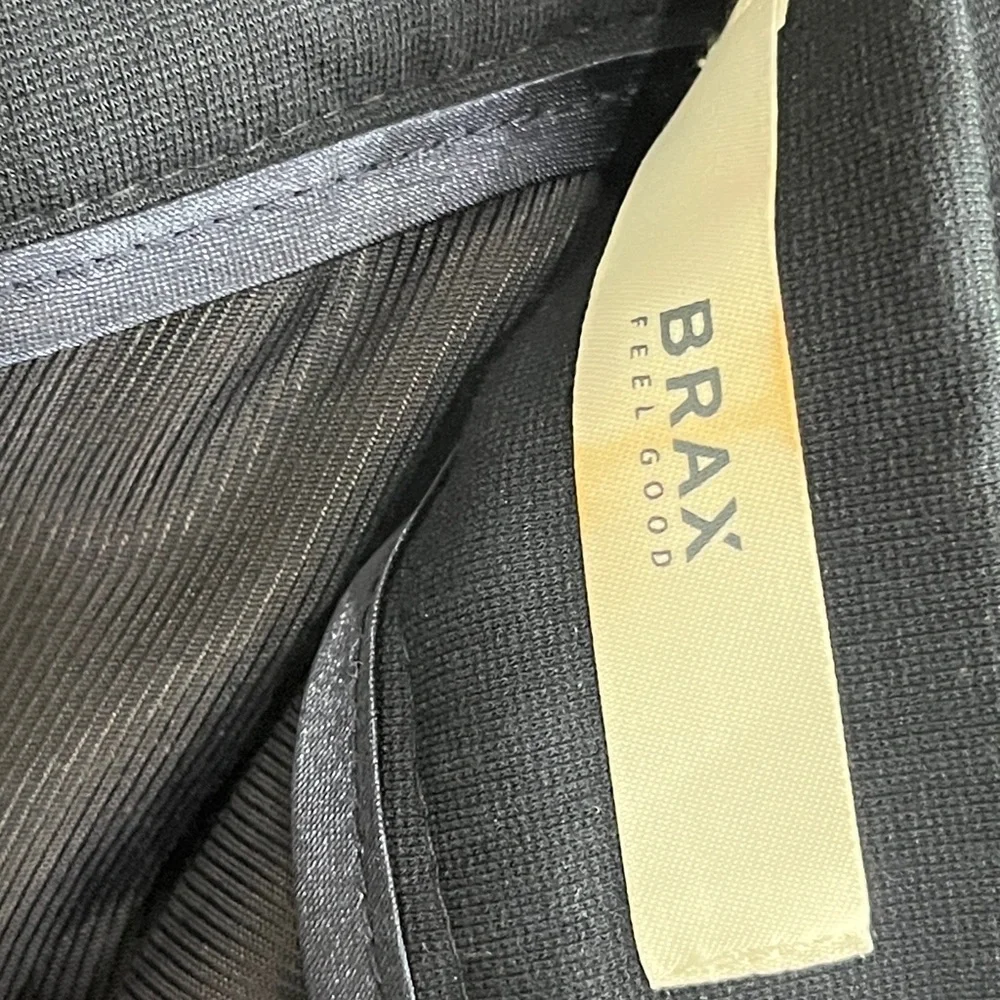 Brax Sidney Pant in Navy Blue 5 Pocket 29/32 - Picture 14 of 16